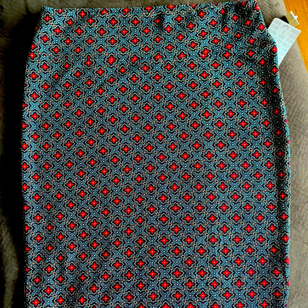 Lula Roe Cassie Skirt